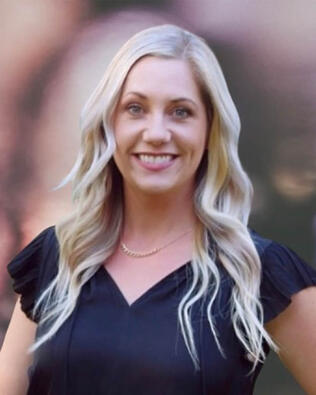 Headshot of Nicole Mickelson