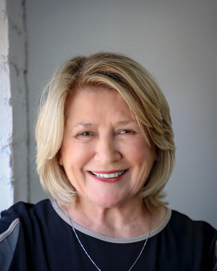 Headshot of Judy White Walters