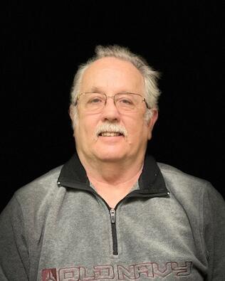 Headshot of Durwood Miller