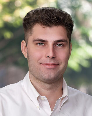 Headshot of Vaughn Grodzicki