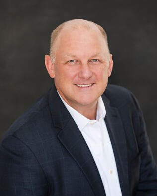 Headshot of Jamie Woelbern