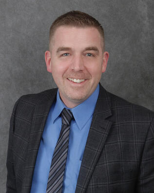 Headshot of Steve Donkersloot