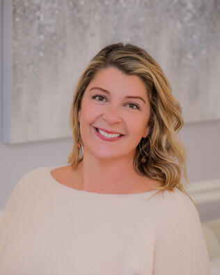Headshot of Jaime Rollins