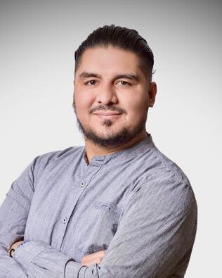 Headshot of Jorge Rodezno