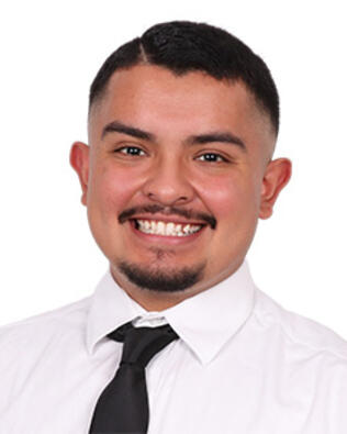 Headshot of Christian Garza