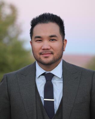 Headshot of Henry Lee