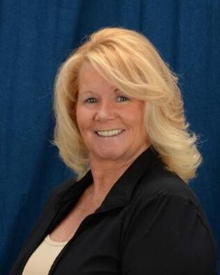 Headshot of Carolyn Wrenn Shannon