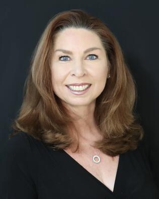 Headshot of Stephanie Birdsong