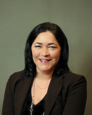 Headshot of Luisa Zambrano