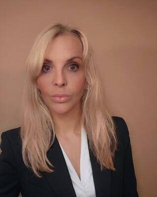 Headshot of Tiffany Lee Guc