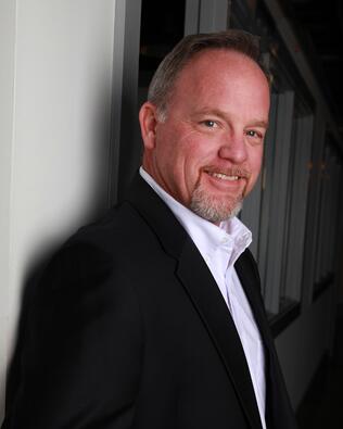 Headshot of Shane Murray