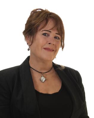 Headshot of Debbie Reed
