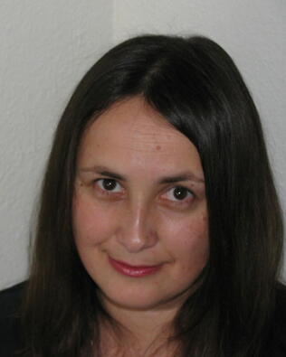 Headshot of Iryna Maxfield