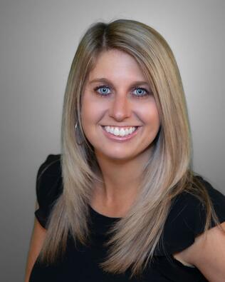 Headshot of Erin Genetti