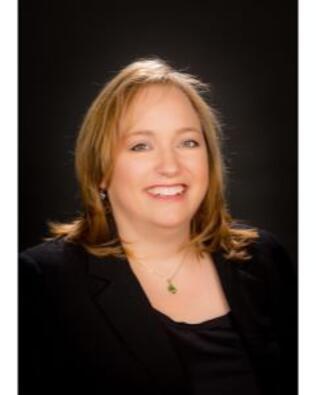 Headshot of Leanne Schaumberg