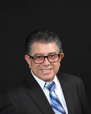 Headshot of Jose Salguero