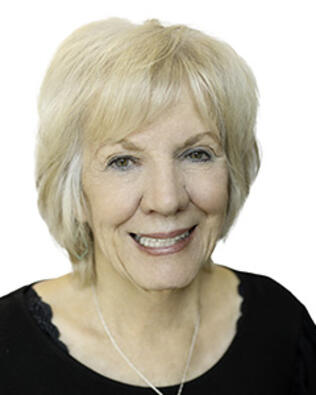 Headshot of Irona Smith-Alexander