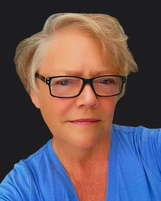 Headshot of Lisa E. McKim REALTOR®
