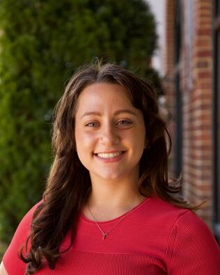 Headshot of Jennifer Remer