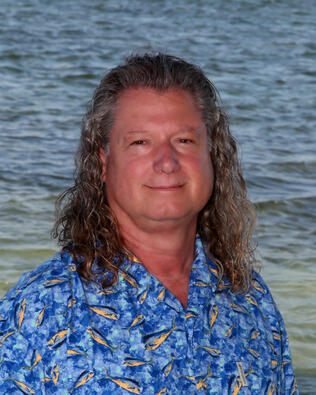 Headshot of Perry Hodies III