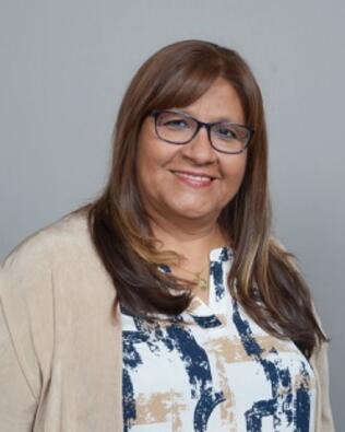 Headshot of Delia Lopez
