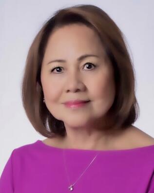 Headshot of Myrna Dwyer