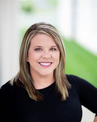 Headshot of Jessica Teaney