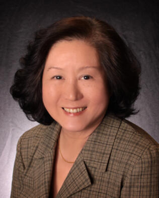 Headshot of Rosario Wong