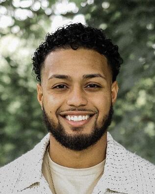 Headshot of Jaston Robinson
