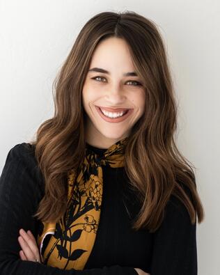 Headshot of Ashley Milne