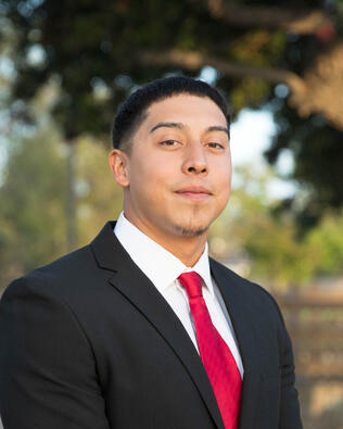 Headshot of Jacob Albanez