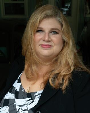 Headshot of Mary Wilson
