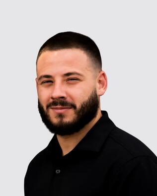 Headshot of Joshua Hernandez