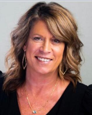 Headshot of Shelly Raines