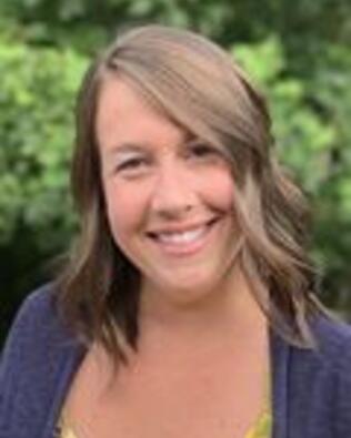 Headshot of Mary Beth Arehart