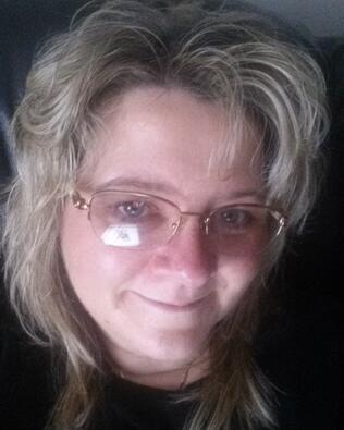 Headshot of Tina DeForge