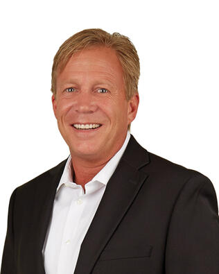 Headshot of Erik Bradbury