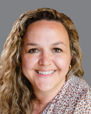 Headshot of Sarah House