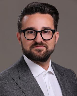 Headshot of Daniel Feldman
