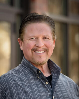 Headshot of Gary Schultze