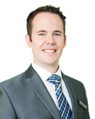 Headshot of Justin Livingstone