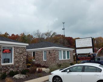 Photo depicting the building for CENTURY 21 Circle