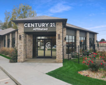 Photo depicting the building for CENTURY 21 Circle