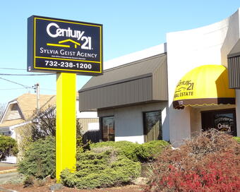 Photo depicting the building for CENTURY 21 Sylvia Geist Agency