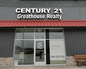 Photo depicting the building for CENTURY 21 Greathouse Realty