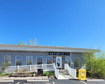 Photo depicting the building for CENTURY 21 Real Estate Associates
