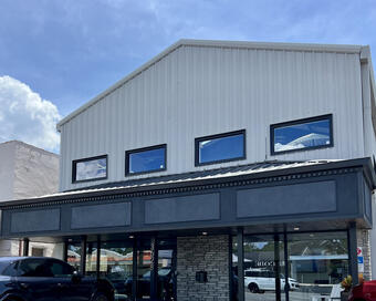 Photo depicting the building for CENTURY 21 LIST with BEGGINS