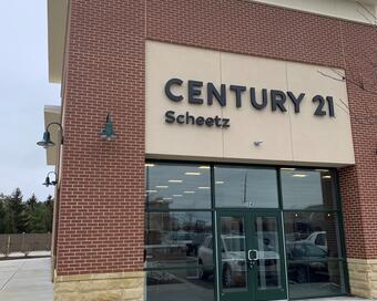 Photo depicting the building for CENTURY 21 Scheetz