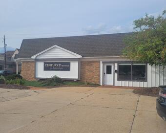 Photo depicting the building for CENTURY 21 Northland