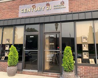 Photo depicting the building for CENTURY 21 Semiao & Associates